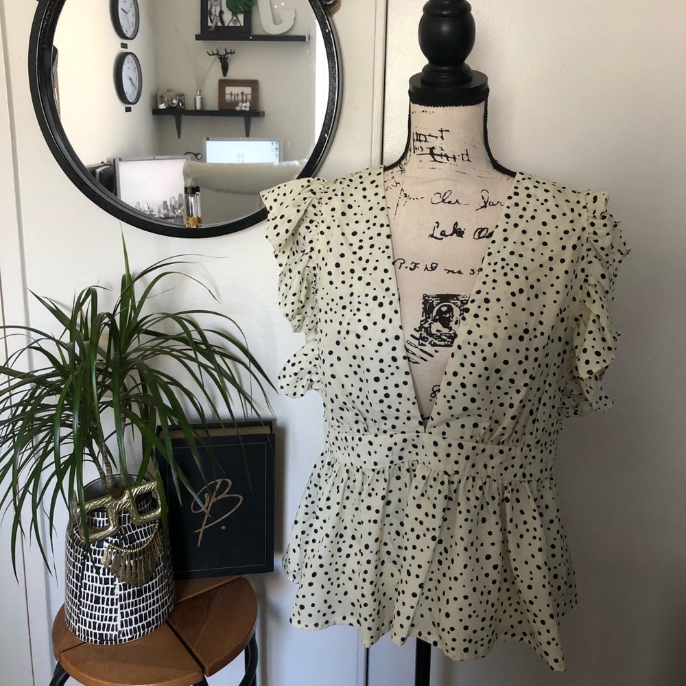 SOLD-Boohoo Woven Ruffle Peplum Top NWT